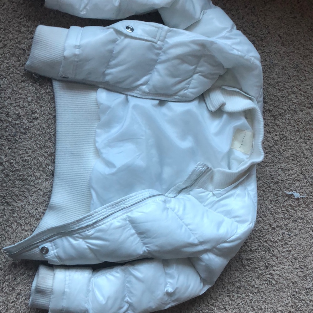 Marshmallow poof jacket